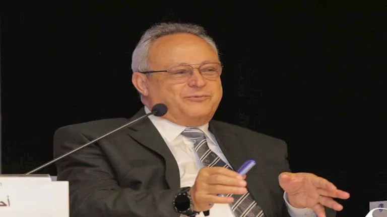 مكتبة الإسكندرية تكرّم المفكر المغربي محمد بن عيسى في معرضها الدولي مكتبة الإسكندرية تكرّم المفكر المغربي محمد بن عيسى في معرضها الدولي