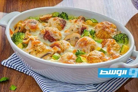 مكرونة كريميّة مع كرات الدجاج مكرونة كريميّة مع كرات الدجاج