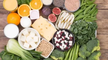 مكون بسيط في غذائك اليومي يعزز ذاكرة الدماغ ويحميها من الزهايمر.