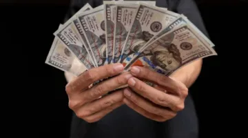 مليونير مبتكر: 7 عادات أدت إلى تحقيق دخل أسبوعي يصل إلى 100 ألف دولار