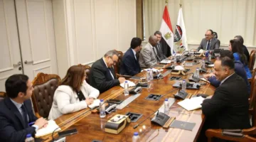 وزير قطاع الأعمال العام يلتقي وفدًا من مجموعة البنك الدولي: فرص لتعزيز التعاون مع القطاع الخاص