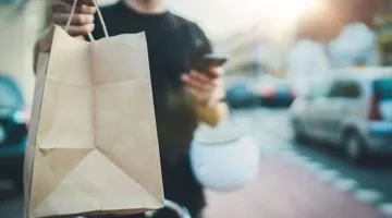 من النقر إلى التوصيل: كيف استحوذت التطبيقات على السوق الاستهلاكية في المغرب؟