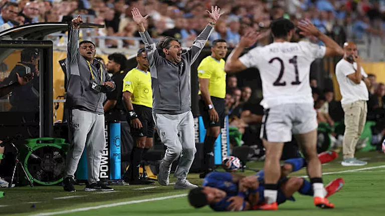من هو المصري الفريد في الطاقم التدريبي لنادي الهلال؟