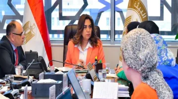 منال عوض تستعرض الوضع الراهن للتعاون مع شركاء التنمية والمبادرات البيئية