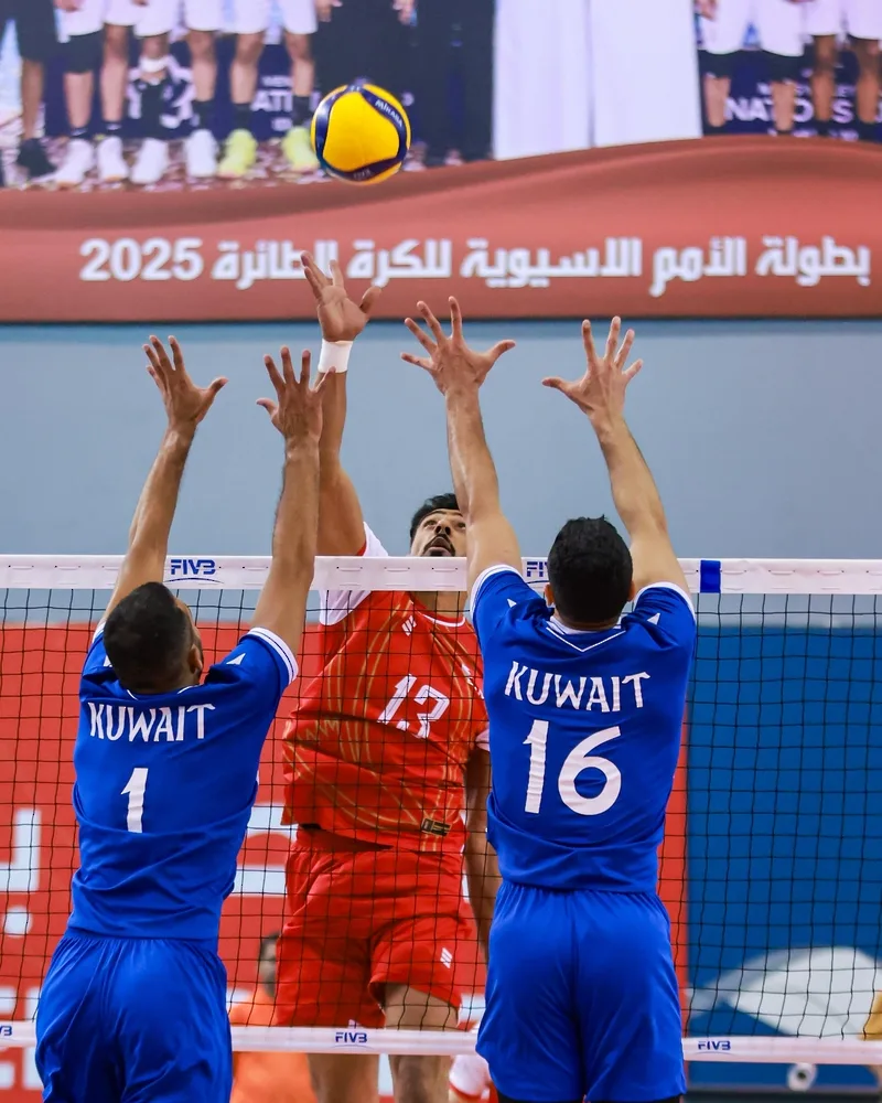 منتخبنا الوطني يتواجه مع المنتخب القطري في نصف نهائي بطولة غرب آسيا للكرة الطائرة. منتخبنا الوطني يتواجه مع المنتخب القطري في نصف نهائي بطولة غرب آسيا للكرة الطائرة.