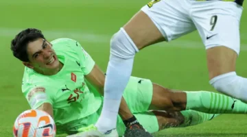 منقذ الهلال: كيف أثبت ياسين بونو مقولة “الحارس نصف الفريق” في مواجهة السيتي؟