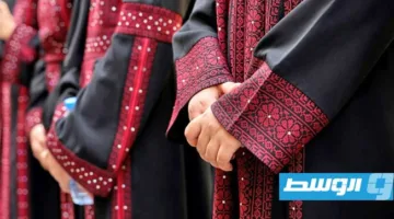 مها الغزاوية تواجه التحديات عبر «التطريز» في باريس