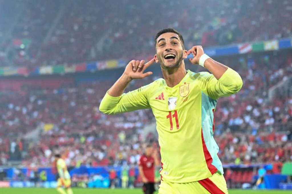 مهاجم برشلونة: أود الانضمام إلى نيكو ويليامز في الملعب مهاجم برشلونة: أود الانضمام إلى نيكو ويليامز في الملعب