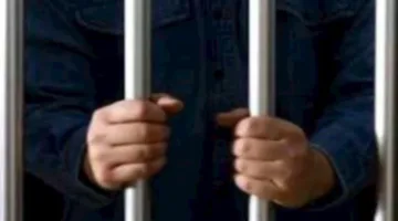 مهاجم مسلح يدخل مطعماً.. النيابة تقرر حبس “الكورشي” في فيصل