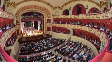مهرجان الأوبرا 2025: عروض وخصومات بمناسبة العيد القومي في الإسكندرية
