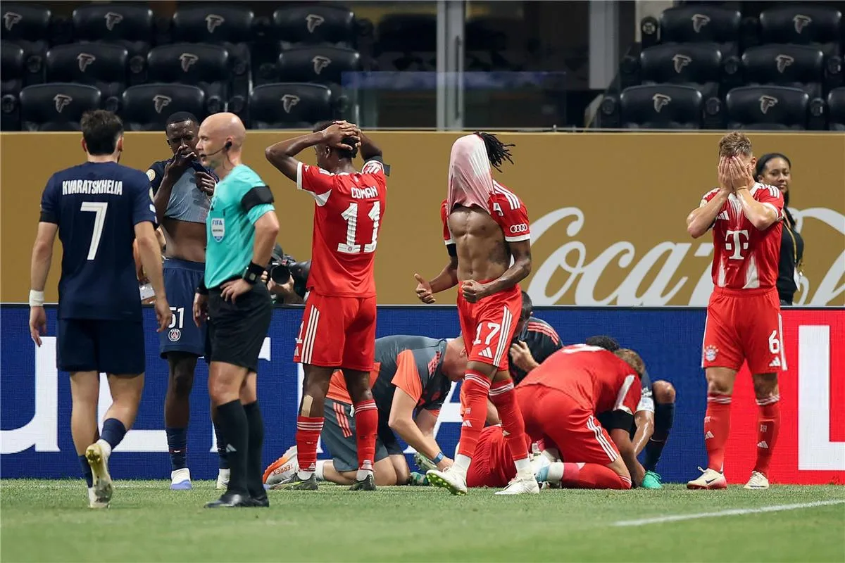 موسيالا يتعرض لإصابة خطيرة أمام باريس سان جيرمان.. وتصرف غير معتاد من الحكم موسيالا يتعرض لإصابة خطيرة أمام باريس سان جيرمان.. وتصرف غير معتاد من الحكم