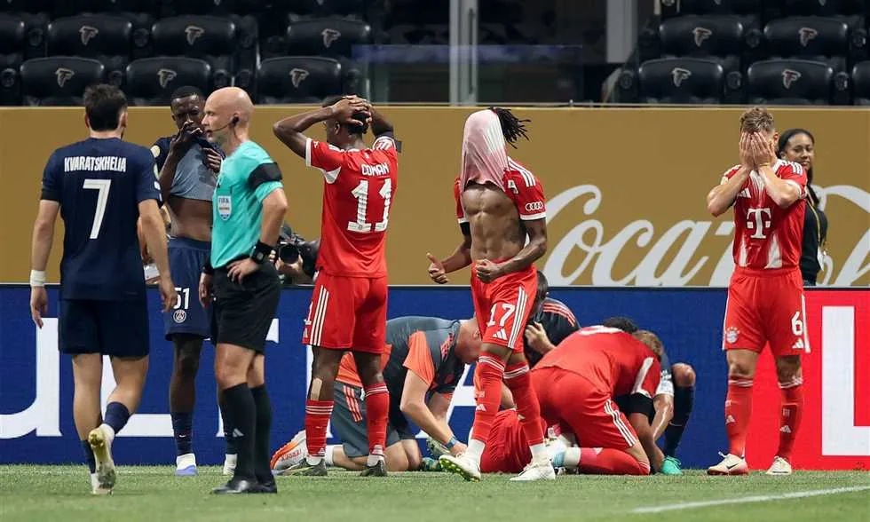 موسيالا يدافع عن دوناروما وينفي اتهامات التسبب في إصابته