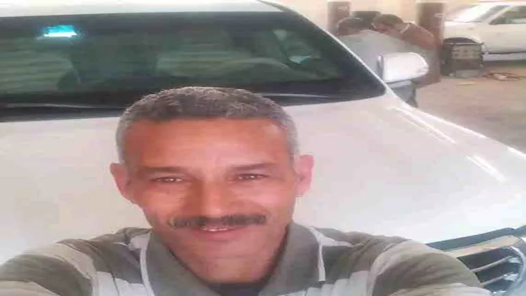 موظف يعثر على 3 هواتف ضائعة في نادٍ بالإسماعيلية ويصر على عدم قبول المكافأة موظف يعثر على 3 هواتف ضائعة في نادٍ بالإسماعيلية ويصر على عدم قبول المكافأة