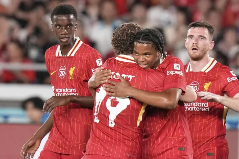 موهوب ليفربول نغوموها يبرز بشكل لافت موهوب ليفربول نغوموها يبرز بشكل لافت