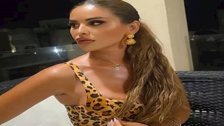 مي سليم تأسر الأنظار بإطلالة جريئة بفستان نمر (صور)
