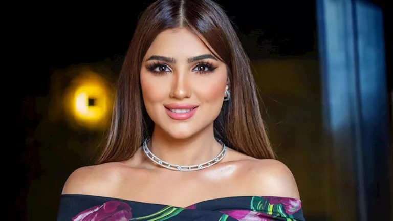 مي عمر بفستان رائع.. ما السر وراء توازن إطلالتها بين sophistication والراحة؟
