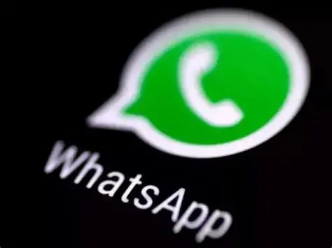ميزة جديدة في واتساب: استخدام الإيموجي للتفاعل أثناء المكالمات