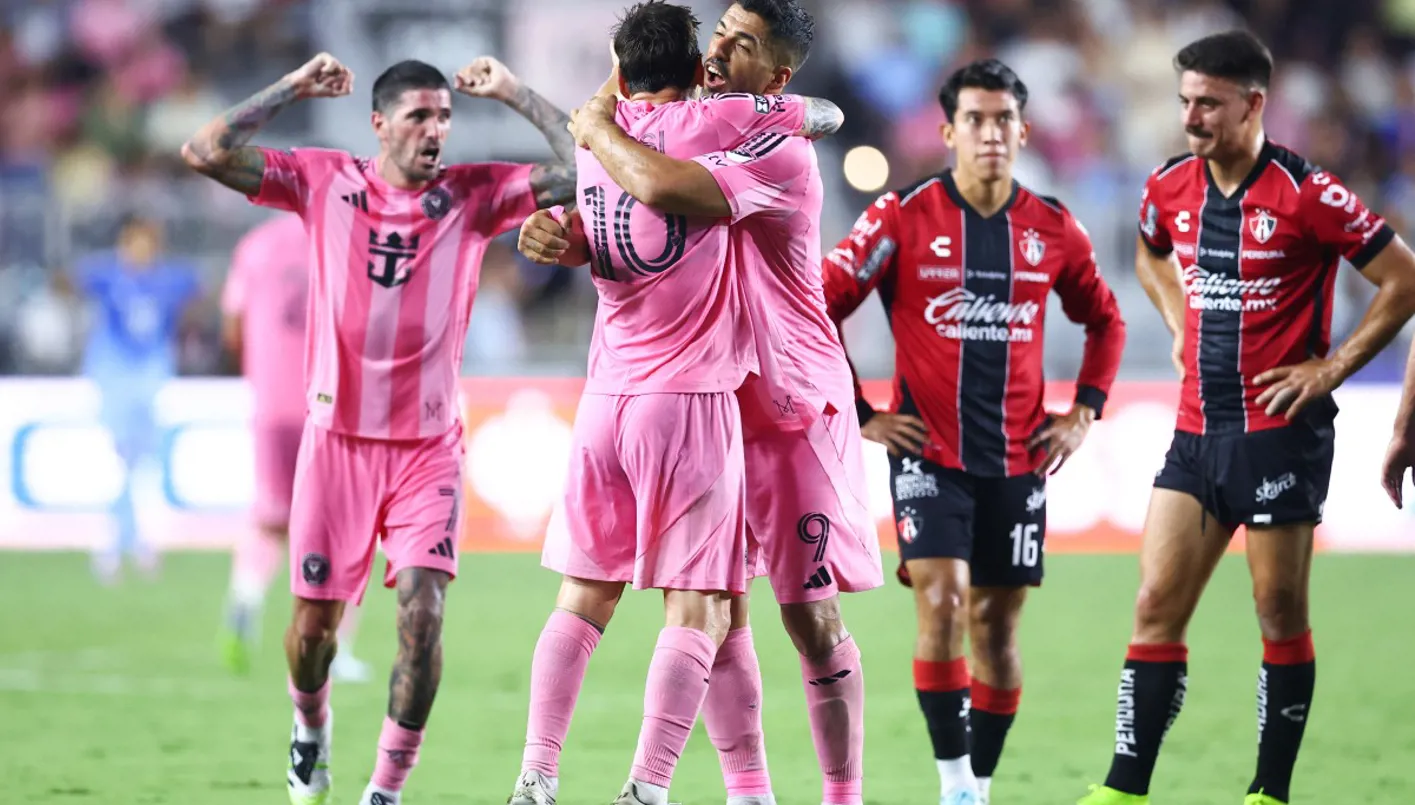 ميسي يعبر عن فرحته بعد هدف حاسم وكلمات مثيرة من اللاعب المنافس (فيديو) ميسي يعبر عن فرحته بعد هدف حاسم وكلمات مثيرة من اللاعب المنافس (فيديو)