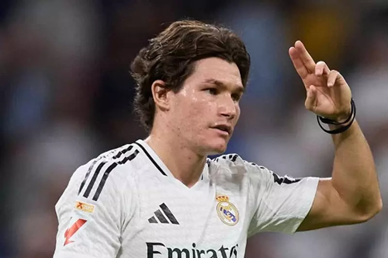 ميلان يسعى للتعاقد مع لاعب من ريال مدريد كتعويض لثيو ميلان يسعى للتعاقد مع لاعب من ريال مدريد كتعويض لثيو