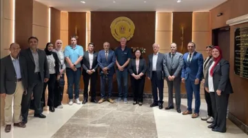 نائب وزير التضامن الاجتماعي يقود اجتماعاً تنسيقياً مع وفد شركة “أوتوبوك”