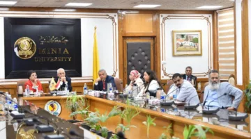 نائب وزير الصحة تناقش مع رئيس جامعة المنيا تقليص نسب الولادات القيصرية