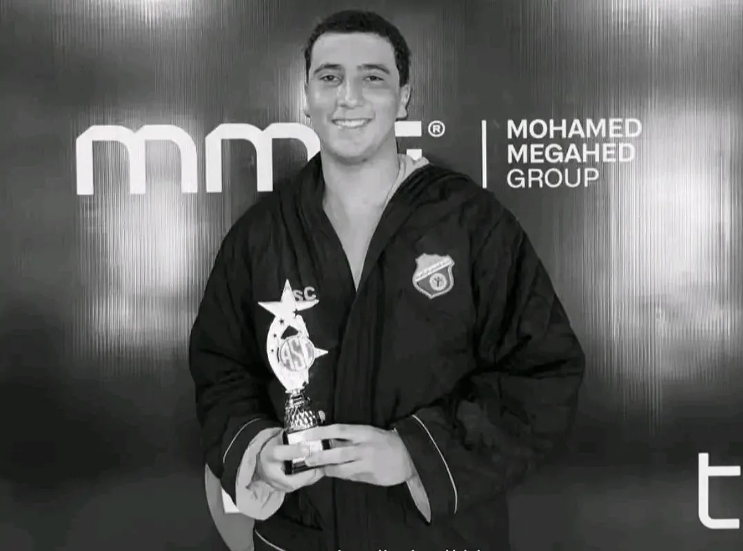 نادي الشمس ينعي لاعبه الشاب عبد الرحمن فيصل بعد وفاته في حادث أليم. نادي الشمس ينعي لاعبه الشاب عبد الرحمن فيصل بعد وفاته في حادث أليم.