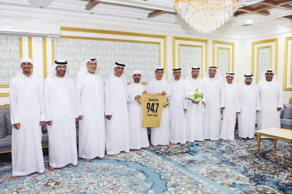 نادي دبا الحصن يحتفي بالطلاب المتفوقين نادي دبا الحصن يحتفي بالطلاب المتفوقين