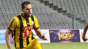 نجم الأهلي السابق يعلن اعتزاله بعد 18 عاماً: خرجنا منها بأمان