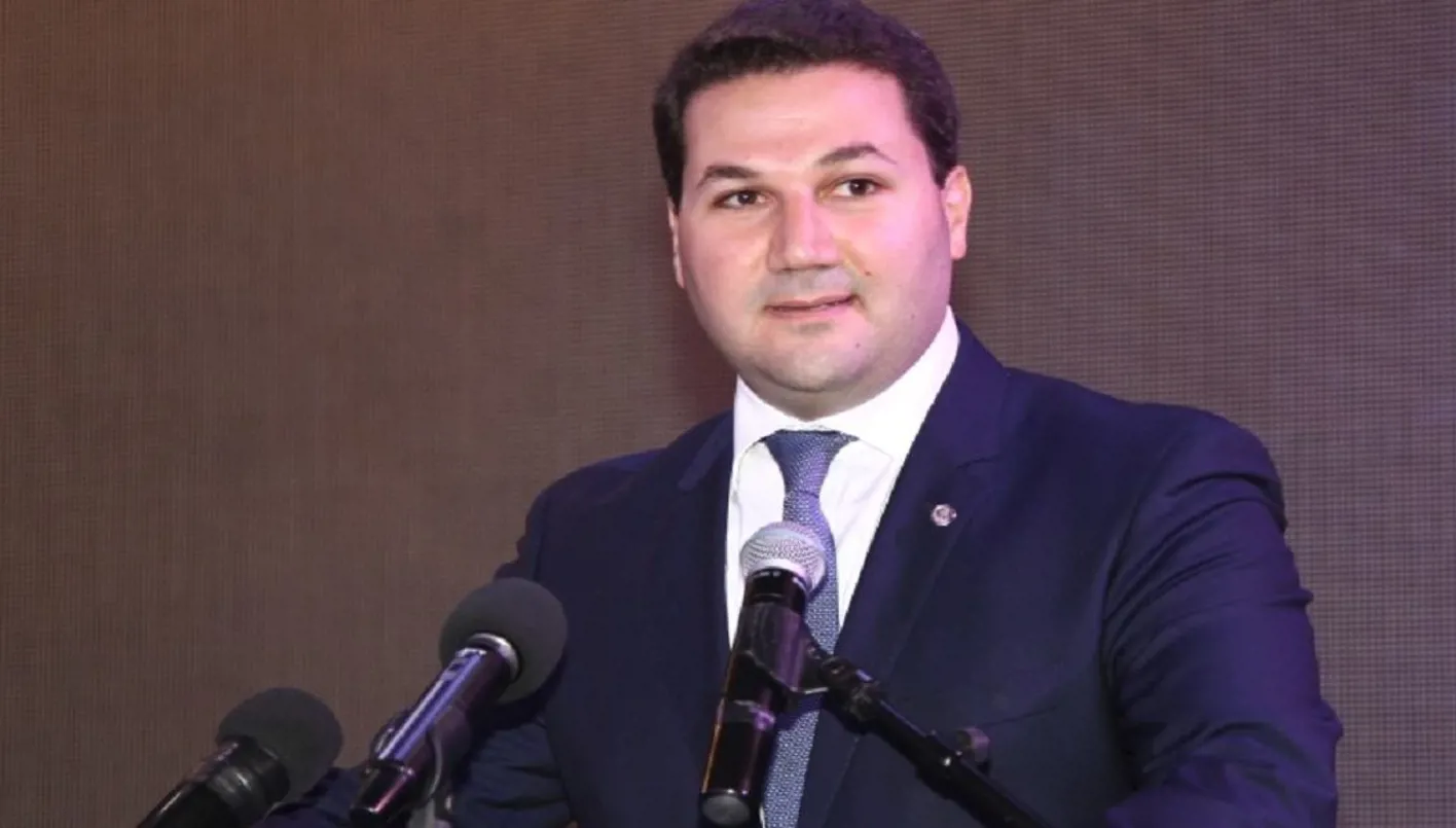 نديم الجميل يوجه رسالة لطلاب ‘بشير الجميل’ من ثانوية سان جوزيف دي كارم: كونوا الأمل الذي تحتاجه فرنسا. نديم الجميل يوجه رسالة لطلاب ‘بشير الجميل’ من ثانوية سان جوزيف دي كارم: كونوا الأمل الذي تحتاجه فرنسا.