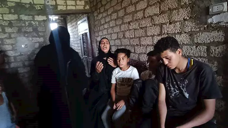 نزاع حول الأجر ينتهي بمأساة.. تفاصيل وفاة امرأة على يد جارها نزاع حول الأجر ينتهي بمأساة.. تفاصيل وفاة امرأة على يد جارها