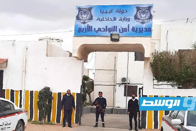 نصائح “أمن النواحي الأربع” للسائقين خلال موجة الحرارة الشديدة نصائح “أمن النواحي الأربع” للسائقين خلال موجة الحرارة الشديدة
