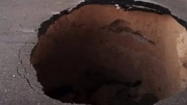 نظام الصرف الصحي في القاهرة الكبرى: انخفاض أرضي تحت جسر التجنيد بجسر السويس