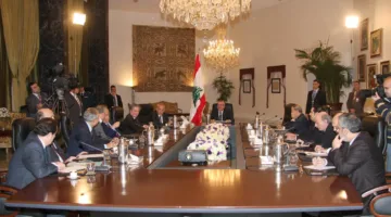 نظرة تاريخية على اجتماعات “الاستراتيجية الدفاعية”: الحوار لم يُنهِ الصراع والوحدة الوطنية لم تُعزّز القوانين.
