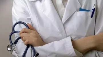 نقدم معايير ممارسة مهنة الطب وفقًا لقانون المسؤولية الطبية.