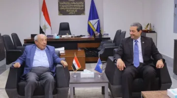 نقيب المهندسين يجتمع مع محافظ دمياط لمناقشة سبل التعاون بين النقابة والمحافظة