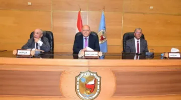 نقيب المهندسين يحضر احتفال تخرج دفعة جديدة من خريجي كلية الهندسة بجامعة سوهاج
