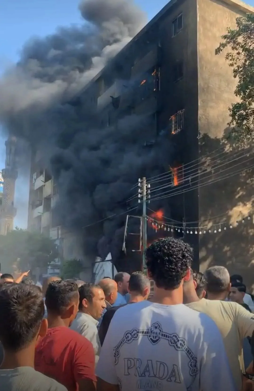 نيران ت devastation محلين وشقتين سكنيتين في قرية القطا بالجيزة