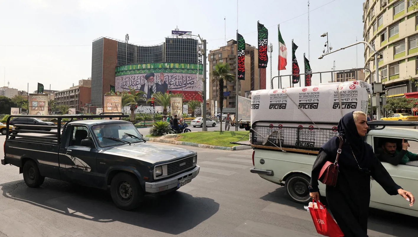 “نيويورك تايمز”: مسؤولون إيرانيون يعتقدون أن التخريب قد يكون سبب الانفجارات والحرائق الغامضة “نيويورك تايمز”: مسؤولون إيرانيون يعتقدون أن التخريب قد يكون سبب الانفجارات والحرائق الغامضة
