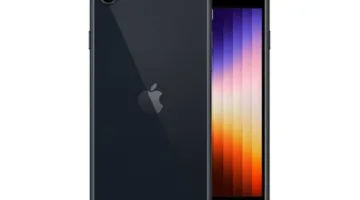 هاتف iPhone SE بتصميم تقليدي وخفيف: هل يجدر بك اقتناؤه؟