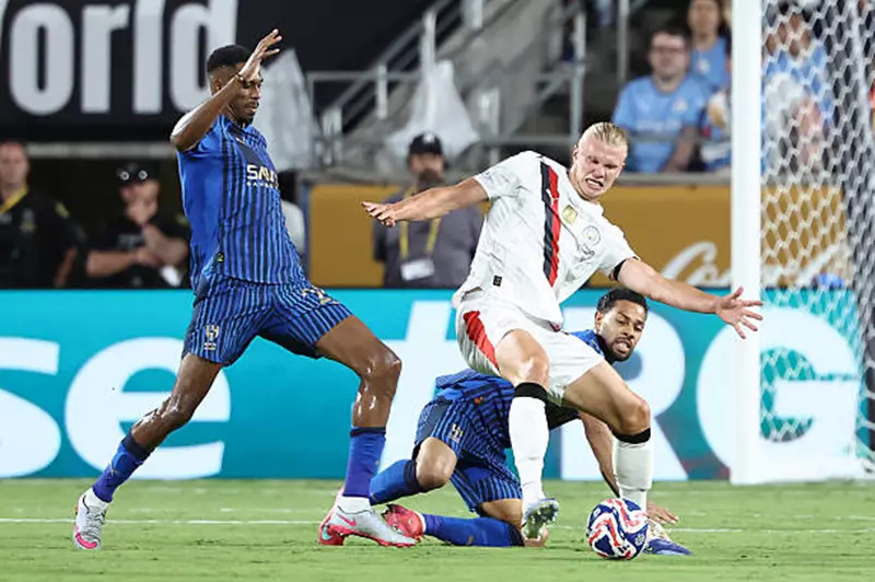 هالاند: لم نكن محظوظين، وأتمنى النجاح للهلال في بطولة كأس العالم للأندية. هالاند: لم نكن محظوظين، وأتمنى النجاح للهلال في بطولة كأس العالم للأندية.