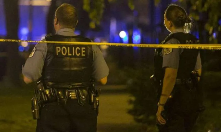 هجوم بطعن 11 فردًا على الأقل في متجر كبير بولاية ميشيغان الأمريكية هجوم بطعن 11 فردًا على الأقل في متجر كبير بولاية ميشيغان الأمريكية