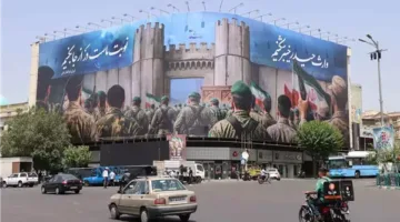 هجوم غير محدد في شمال طهران: اغتيال شخصية إيرانية بارزة في مدينة بهشتي (فيديو)