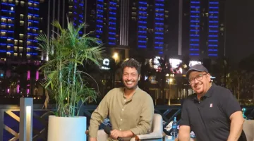 هشام عباس ومحمد فؤاد: كواليس عرض فناني التسعينات في المسرح الروماني