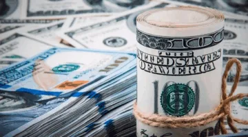 هل تفقد الأسهم المقومة بالدولار جاذبيتها مع انخفاض سعر العملة الأمريكية؟
