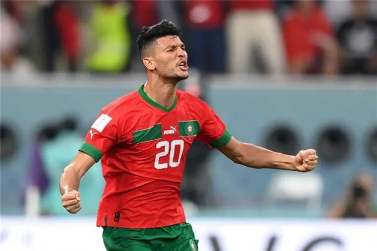 هل سيترك الأهلي؟ والد أشرف داري يوضح موقفه من مستقبله عبر “بطولات” هل سيترك الأهلي؟ والد أشرف داري يوضح موقفه من مستقبله عبر “بطولات”