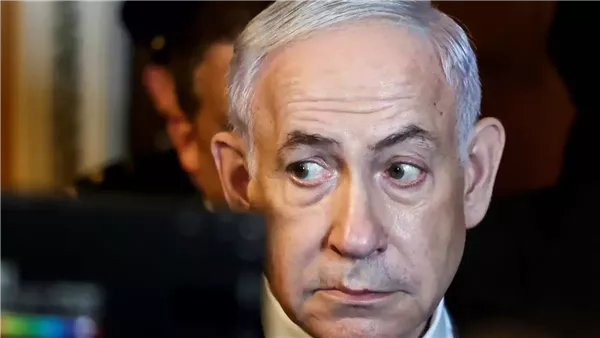 هل هي قذائف عشوائية أم استهداف متعمد؟.. نتنياهو يفسر قصف كنيسة غزة وترامب يعبر عن غضبه. هل هي قذائف عشوائية أم استهداف متعمد؟.. نتنياهو يفسر قصف كنيسة غزة وترامب يعبر عن غضبه.