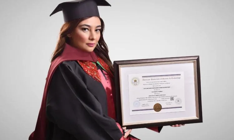هيا الششتاوي تُحقق درجة الدكتوراه في الإعلام الرقمي المرئي هيا الششتاوي تُحقق درجة الدكتوراه في الإعلام الرقمي المرئي