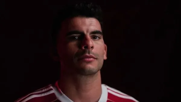 وائل القباني: رفضت طلب الرمادي بإشراك زيزو في مباراة الزمالك ضد بيراميدز بنهائي الكأس وائل القباني: رفضت طلب الرمادي بإشراك زيزو في مباراة الزمالك ضد بيراميدز بنهائي الكأس