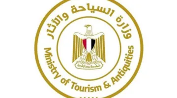 وزارة السياحة والآثار تؤكد عدم وجود عمليات حفر في المنطقة الأثرية للأهرامات.