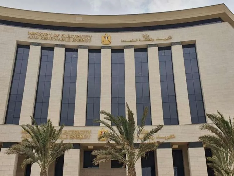 وزارة الكهرباء تؤكد عدم حدوث أي حريق في محطات المحولات على مستوى البلاد. وزارة الكهرباء تؤكد عدم حدوث أي حريق في محطات المحولات على مستوى البلاد.